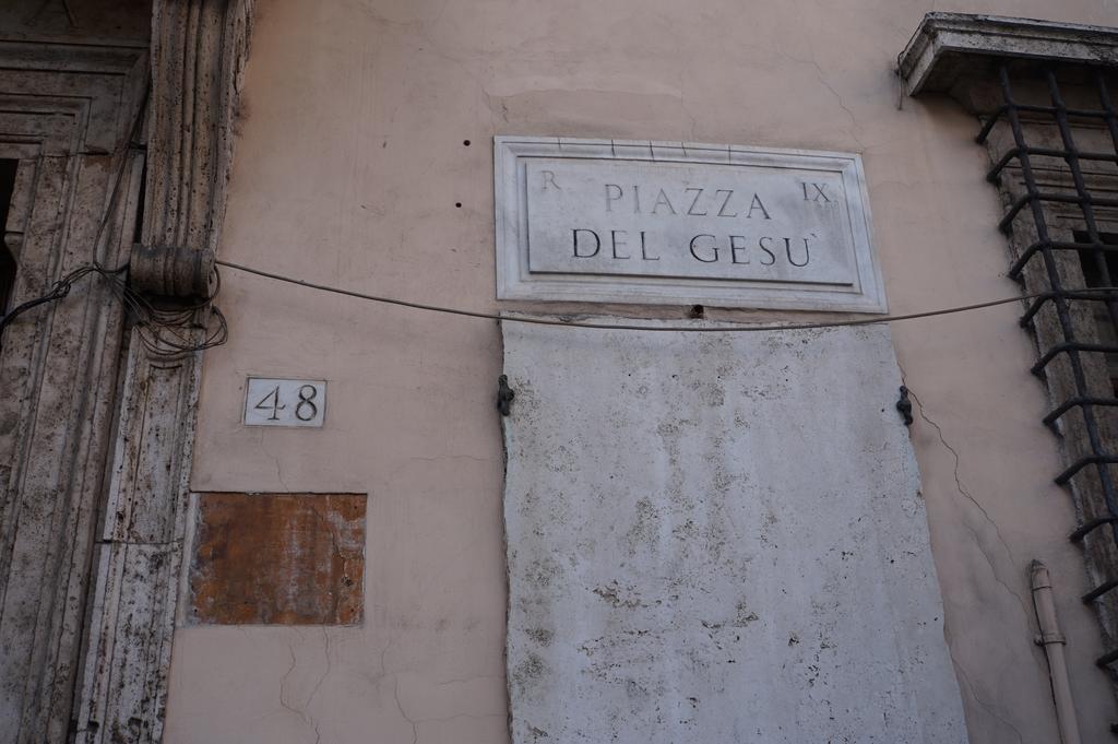 Piazza Del Gesu' Luxury Suites Rom Exteriör bild