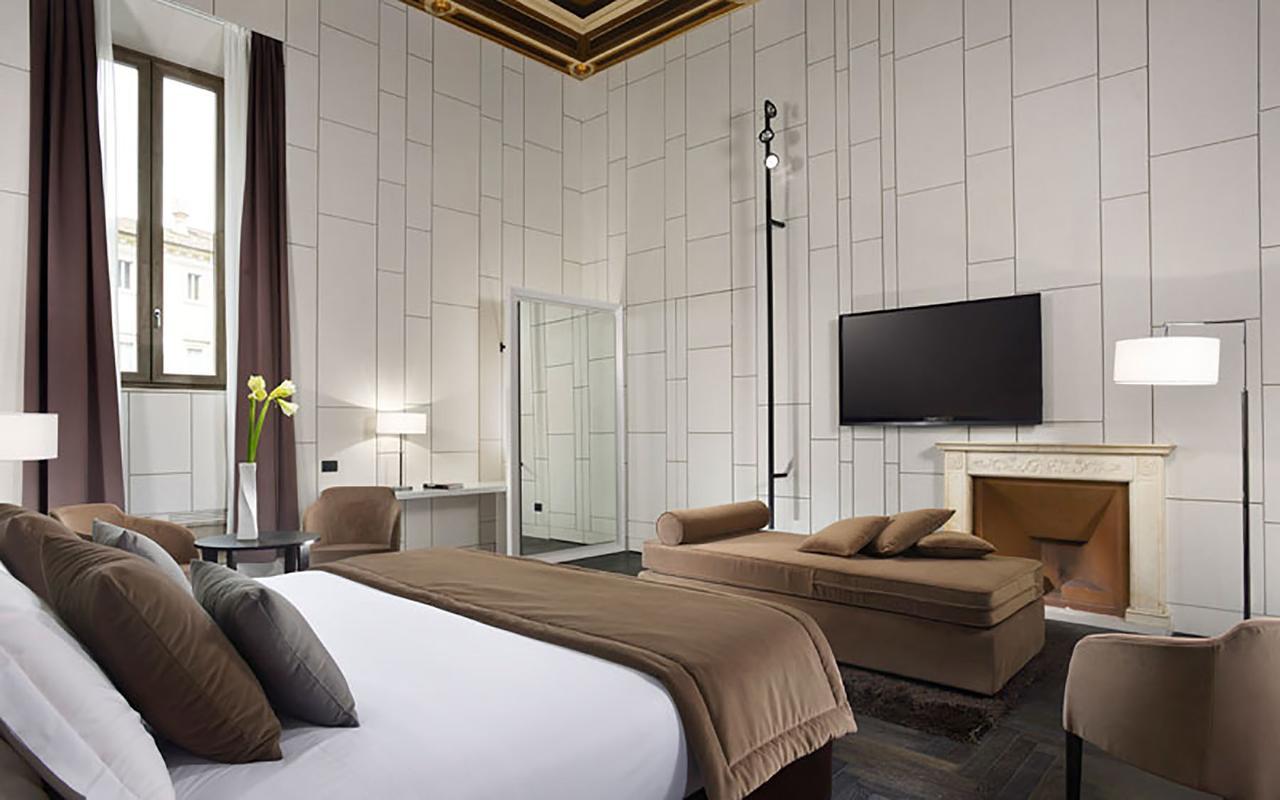 Piazza Del Gesu' Luxury Suites Rom Exteriör bild