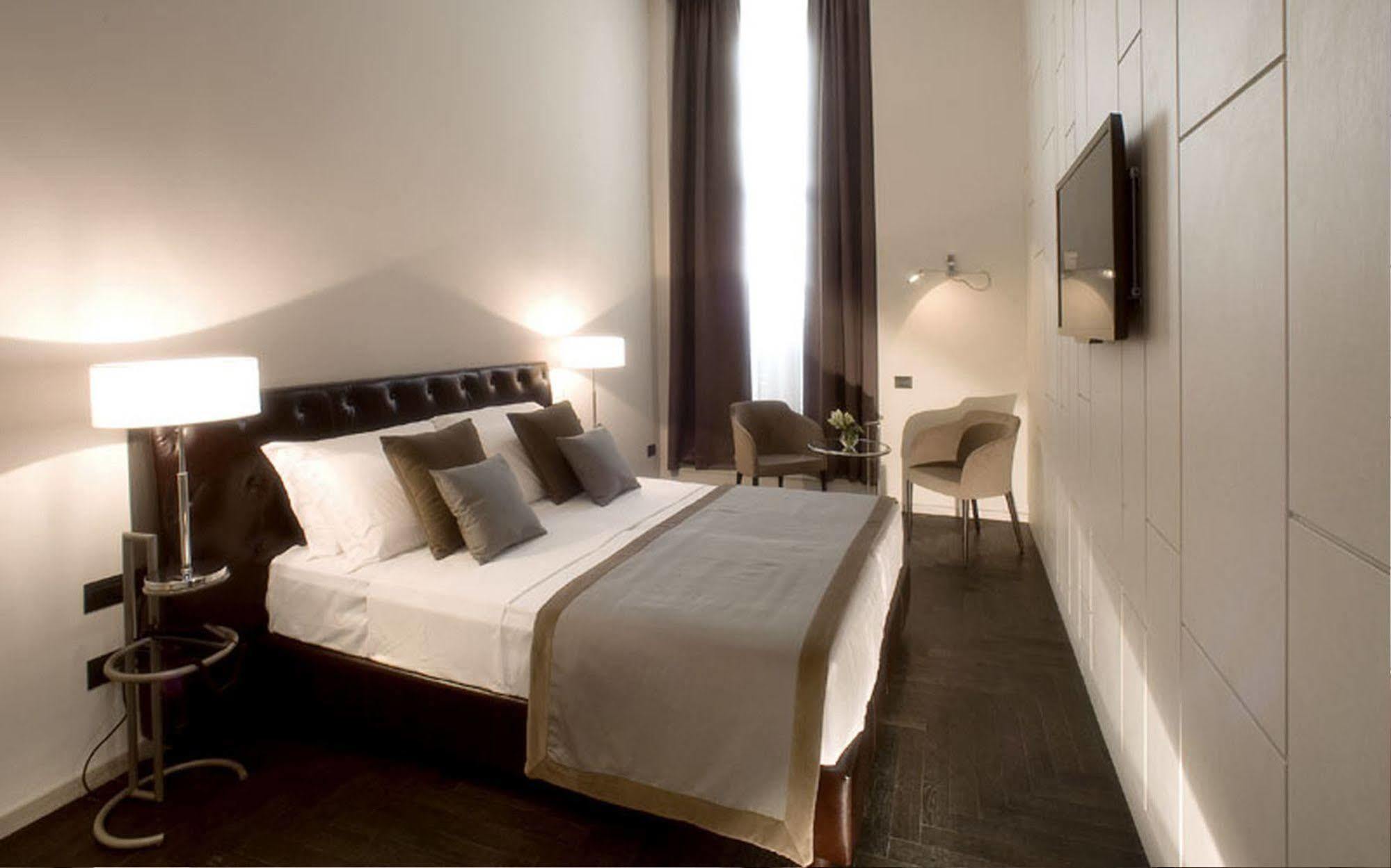 Piazza Del Gesu' Luxury Suites Rom Exteriör bild